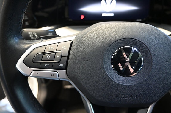 Volkswagen Golf Alltrack 17 of 28
