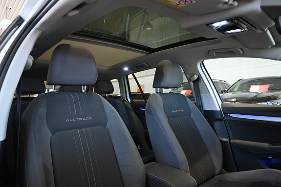 Volkswagen Golf Alltrack 11 of 28