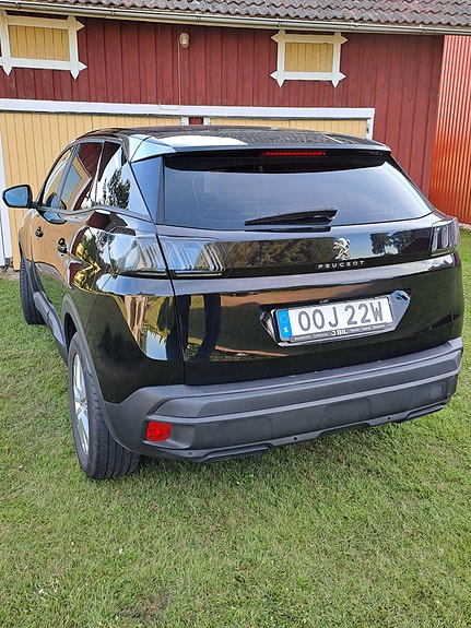 Peugeot 3008 2 of 7
