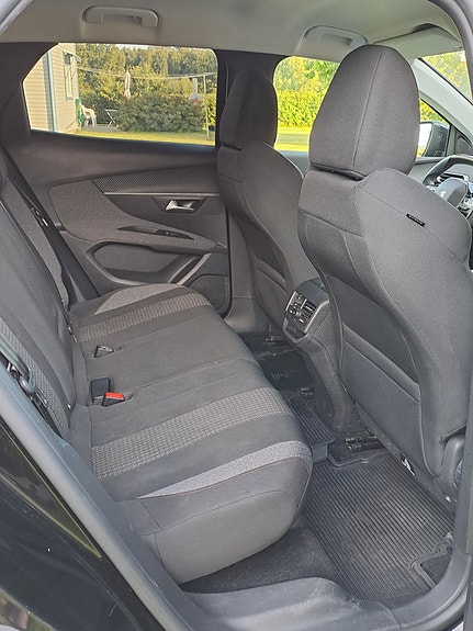 Peugeot 3008 5 of 7