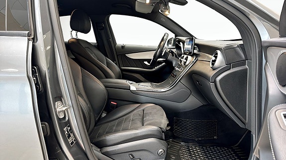 Mercedes-Benz GLC220 d 13 of 18