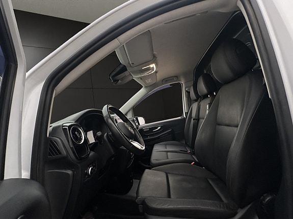 Mercedes-Benz Vito 119 18 of 30