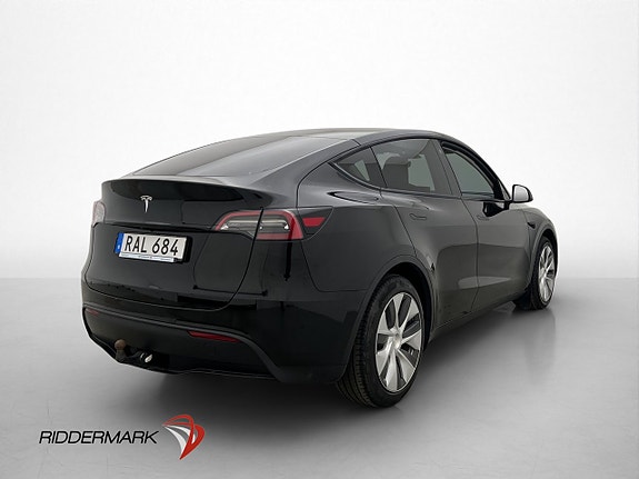 Tesla Model Y 5 of 5