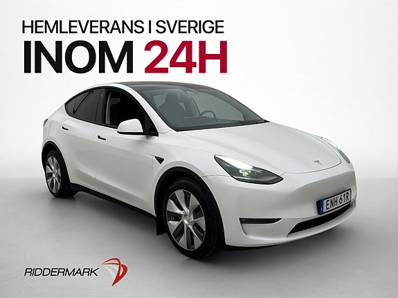 Tesla Model Y 4 of 30