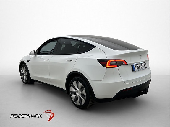 Tesla Model Y 6 of 30