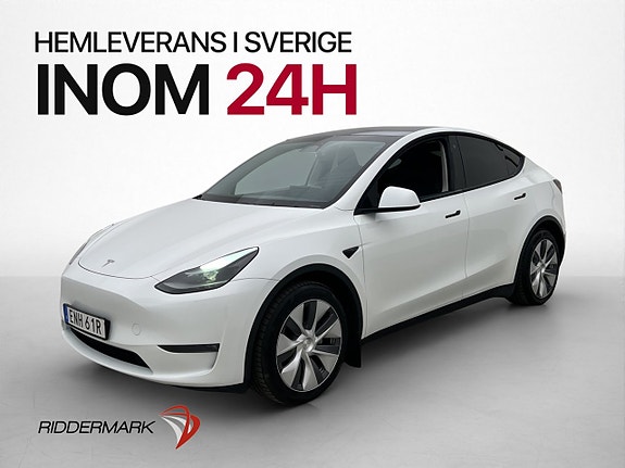 Tesla Model Y 4 of 5