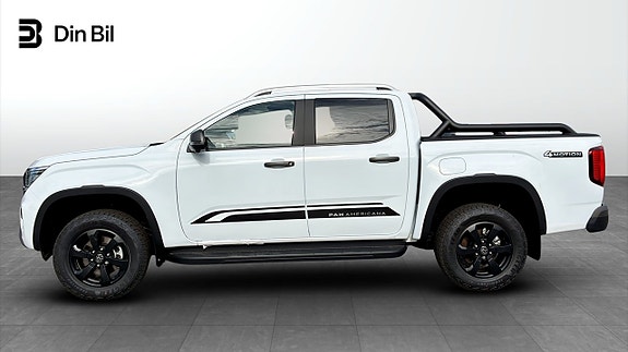 Volkswagen Amarok 2 of 5
