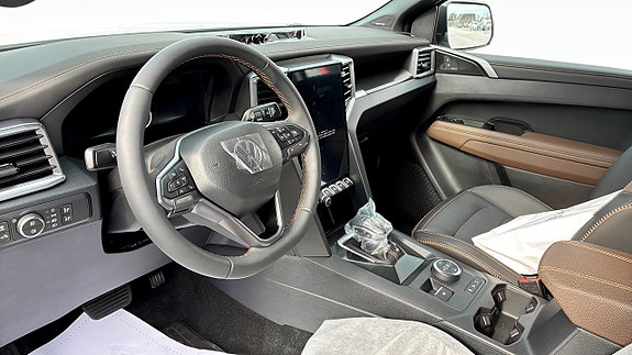 Volkswagen Amarok 7 of 14