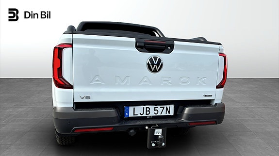 Volkswagen Amarok 13 of 14