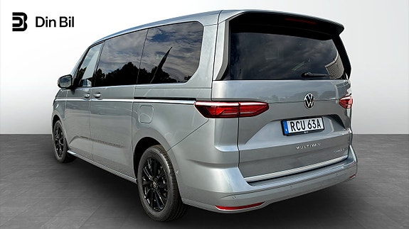 Volkswagen Multivan 3 of 5