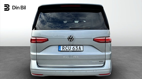 Volkswagen Multivan 5 of 5