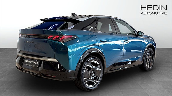 Peugeot 3008 2 of 12