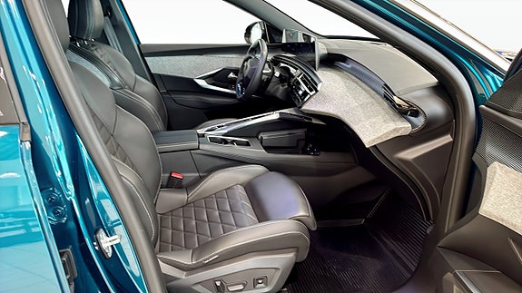 Peugeot 3008 3 of 12