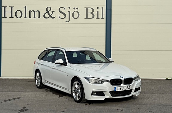 BMW 320d 3 of 5