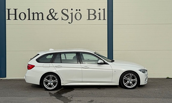 BMW 320d 4 of 5