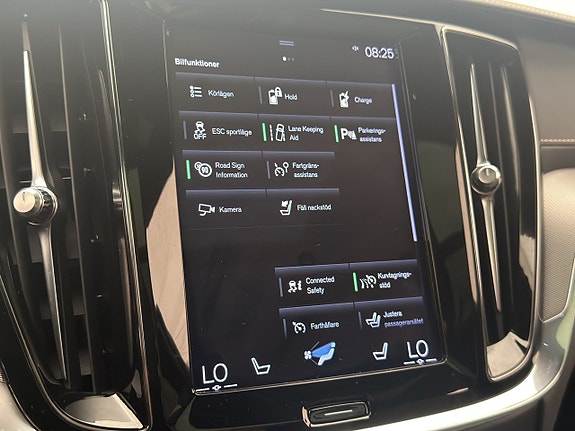 Volvo V60 26 of 30