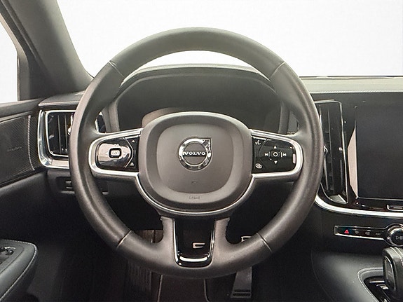 Volvo V60 15 of 30