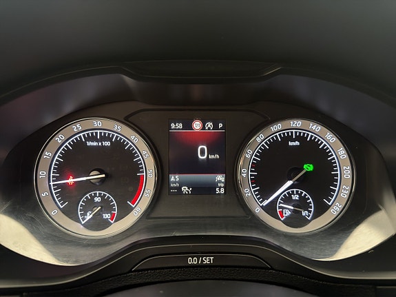 Skoda Karoq 16 of 30