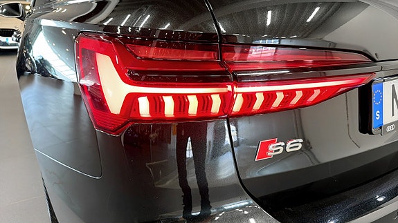 Audi S6 12 of 16