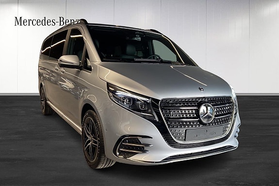 Mercedes-Benz Vito 108 2 of 5