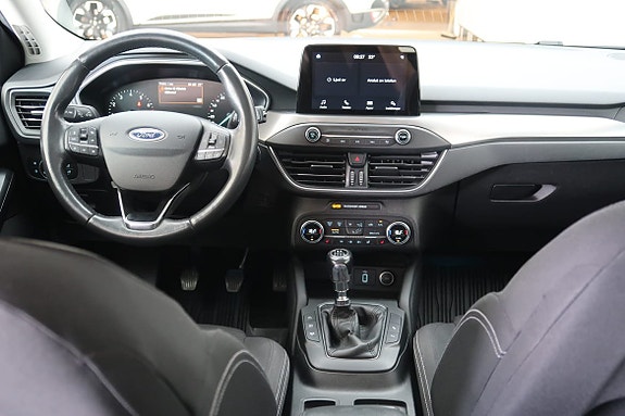 Ford Focus 8 of 15