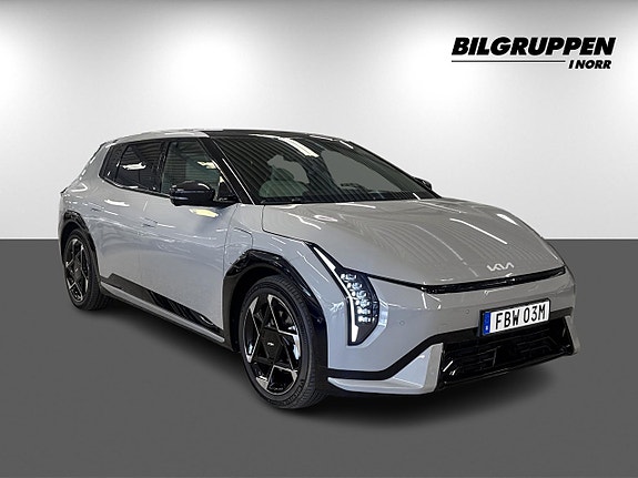 Kia EV4 3 of 5