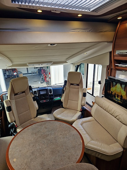 Carthago Chic - E line 50 Yachting Med all utrustning man vill ha 14 of 30