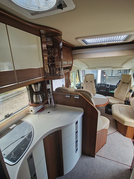 Carthago Chic - E line 50 Yachting Med all utrustning man vill ha 2 of 30