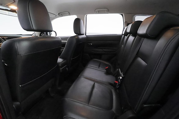 Mitsubishi Outlander 18 of 28