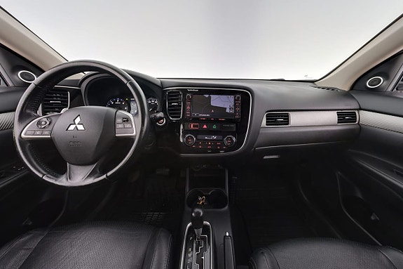 Mitsubishi Outlander 13 of 28