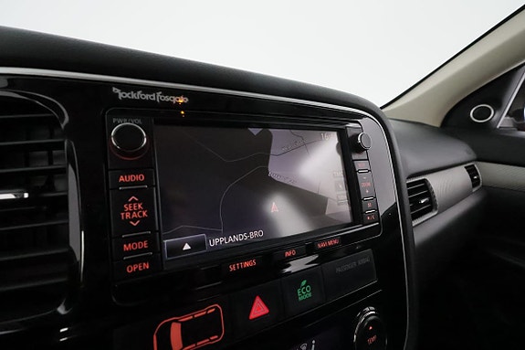 Mitsubishi Outlander 24 of 28