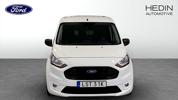 Ford Transit Connect 8 of 9