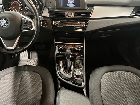 BMW 218 11 of 20