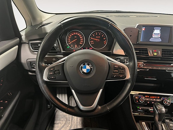 BMW 218 12 of 20