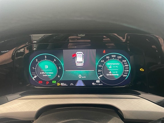 Volkswagen Golf Alltrack 12 of 15
