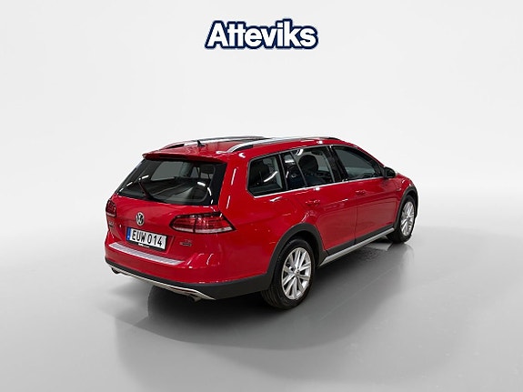 Volkswagen Golf Alltrack 3 of 15