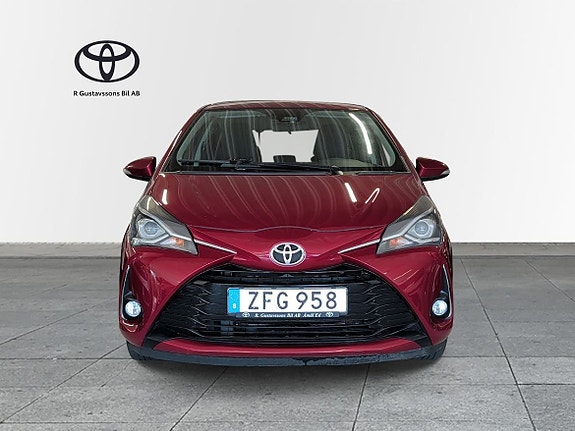 Toyota Yaris 5 of 5