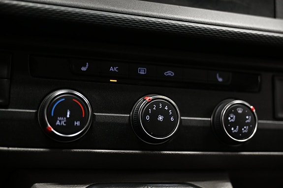Volkswagen Transporter 26 of 30