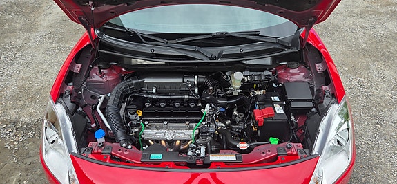 Suzuki Swift 4 of 5