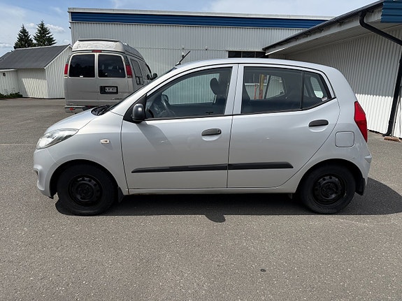 Hyundai i10 4 of 5