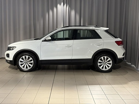 Volkswagen T-Roc 2 of 5