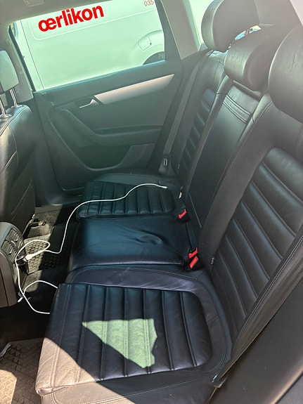 Volkswagen Passat Alltrack 5 of 7