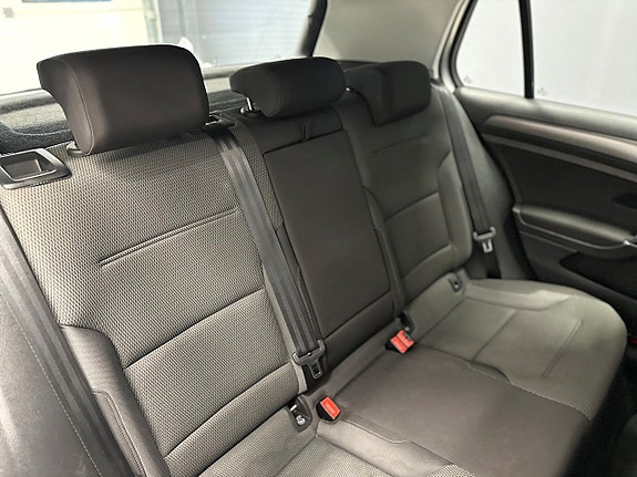 Volkswagen Golf I 17 of 17
