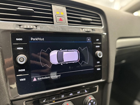 Volkswagen Golf I 14 of 17