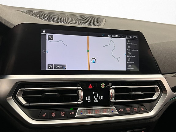 BMW 330e 17 of 30