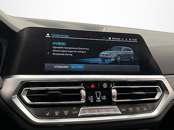 BMW 330e 20 of 30