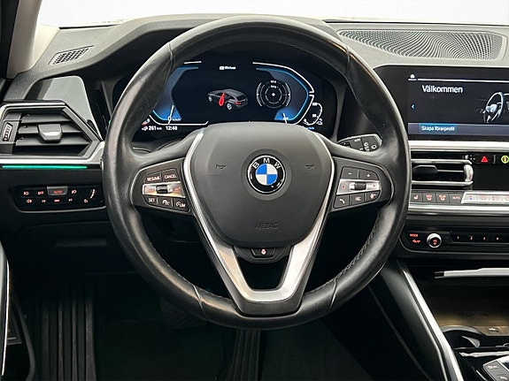 BMW 330e 13 of 30