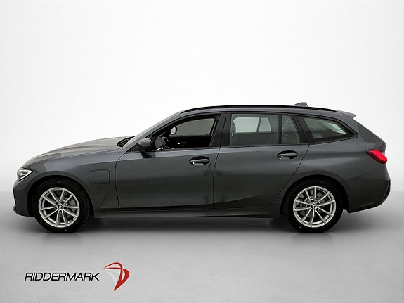 BMW 330e 4 of 30