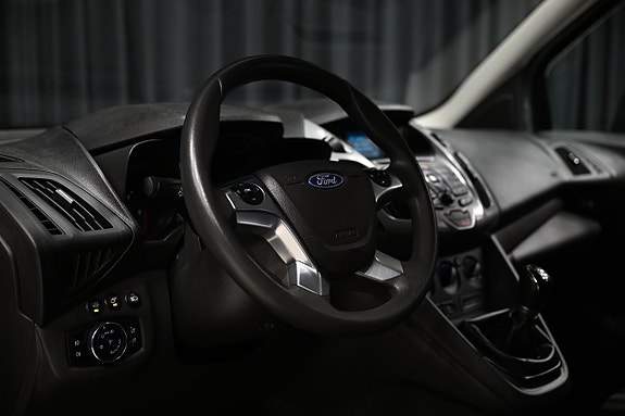 Ford Connect Tourneo 19 of 28