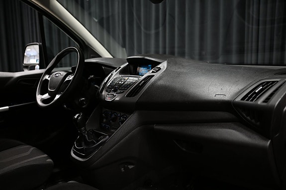 Ford Connect Tourneo 26 of 28